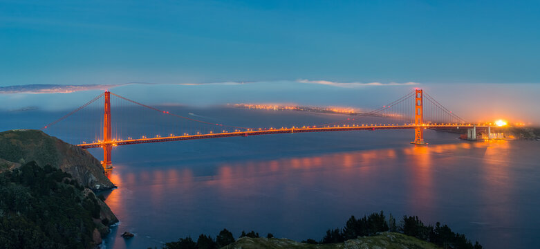 San Francisco Golden Gate Bridge Fog Evening Panorama