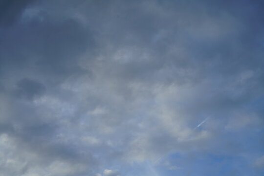 Wolken Gebilde mit blau, grau und wei&szlig;