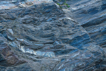 The texture of a mineral's rock. A rock extracted from a quarry.