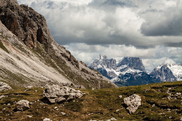 Fototapeta na wymiar krajobraz górski Dolomity 