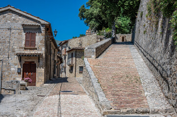 Fototapeta na wymiar Beautiful streets with stone buildings in the historic center of Civitella del Tronto