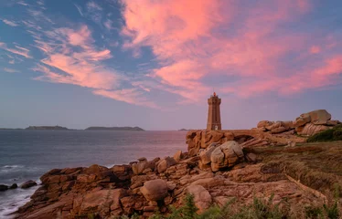 Gordijnen lighthouse at sunset © P. Meybruck
