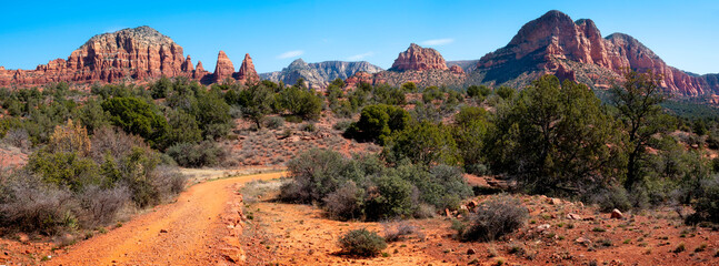 Little Horse Scenic Hiking and Mountain Biking trail is located in Sedona Arizona and connects to the Bell Rock Trail in the beautiful Red Rocks of the Sedona Desert. - 540122850