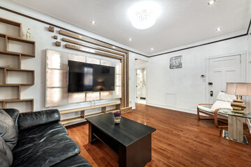 Luxury renovated furnished apartment in Montreal with finished basement, backyard, loundry,...