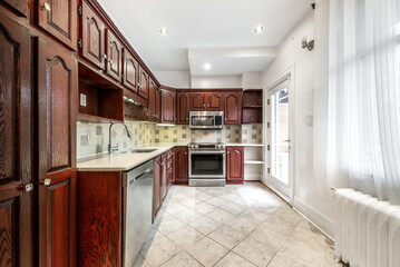 Luxury renovated furnished apartment in Montreal with finished basement, backyard, loundry, bedrooms, living room an kitchen