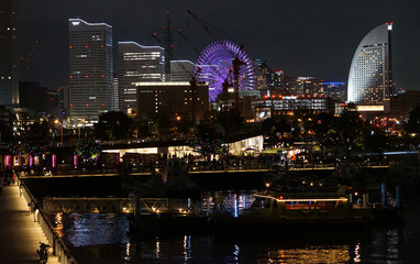 Fototapeta premium Night view of buildings in Yokohama Port City, Japan