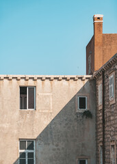 houses in the town of island country