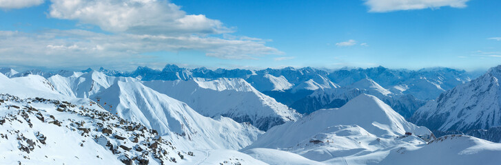 Fototapeta na wymiar Silvretta Alps winter view (Austria). Panorama.