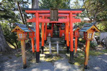 Fototapeta na wymiar 吉野山の神社