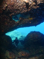  caves underwater cave dive blue background scuba divers to explore