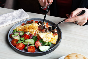 omlette restaurant served