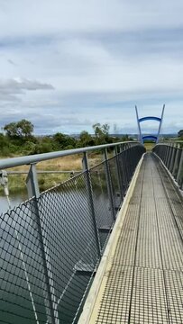 Piste cyclable sur une passerelle, r&eacute;gion de Nelson - Nouvelle Z&eacute;lande
