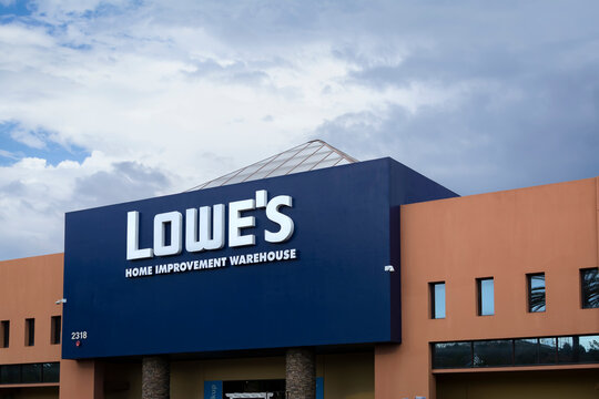 Lowe's Store, On August 12, 2022, San Diego, California. Lowe's Is An American Retail Company Specializing In Home Improvement.