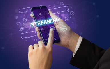 Obraz premium Hand using smartphone with social media concept