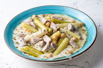 Siveydiz; (Turkey - Antep Style Local Food) is an Antep dish made with fresh garlic and lamb. Turkish name; Siveydiz