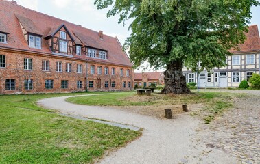 Fototapeta na wymiar Kloster Stift zum Heiligengrabe - Wegweiser