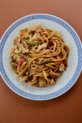 Hokkien noodles with chicken and vegetables