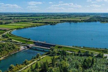 Mandichosee bei Merching - Damm-Anlage, Wasserkraftwerk und Lechbrücke