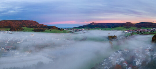 Rietheim Weilheim bei Tuttlingen im Morgennebel