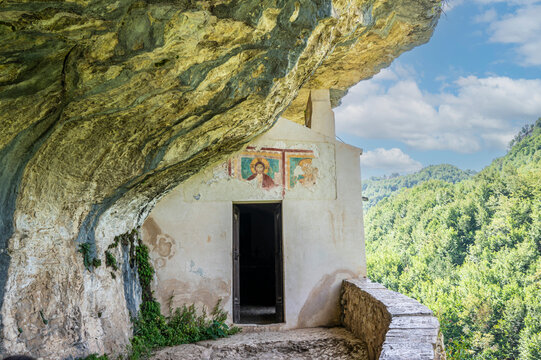 The fa&ccedil;ade carved into the rock of the Hermitage of San Bartolomeo in Legio