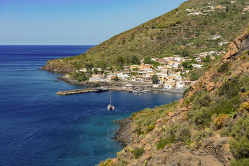 Der Ort Rinella an der Südküste der Insel Salina, Liparische Inseln, Sizilien
