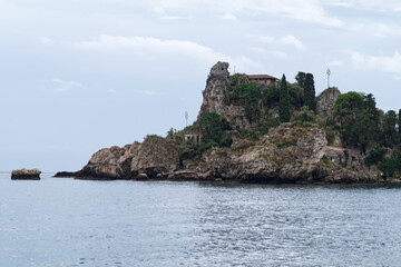 Fototapeta na wymiar Isola Bella in Taormina im Stadtteil Mattaro´. 