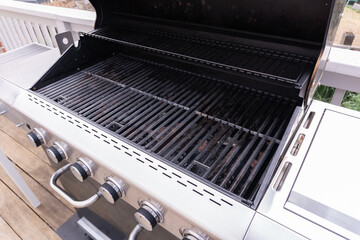 Outdoor gas grill