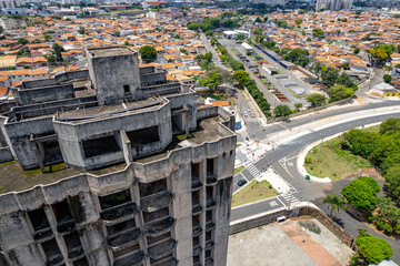 Abandoned buildings in the city of Campinas, countryside of São Paulo. Vegetation, construction...
