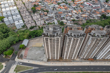 Abandoned buildings in the city of Campinas, countryside of São Paulo. Vegetation, construction...