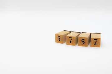 木ブロック　数字　Number　ナンバー　5757