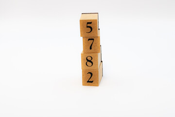木ブロック　数字　Number　ナンバー　5782
