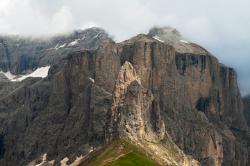 panorama dolomity chmury lato górski krajobraz