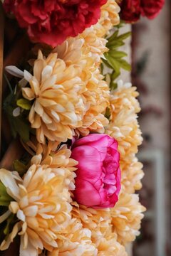 Vertical shot of pretty flowers decoration