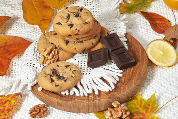 chocolate chip cookies