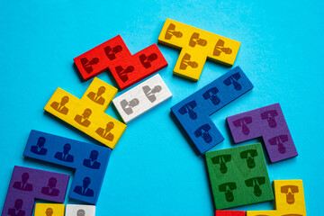 Companys staff reorganization . Employment agency. Cluster hiring. Team restructuring. Team building, teamwork. Attracting members applicants. Human resources management. Search recruiting of workers.