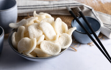 Prawn crackers kroepoek.