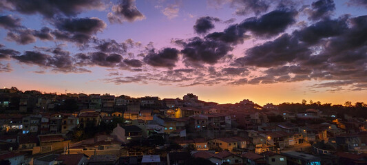 image of sky in the late afternoon in Brazil