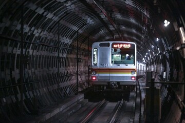 通勤電車 東京メトロ有楽町線7000系