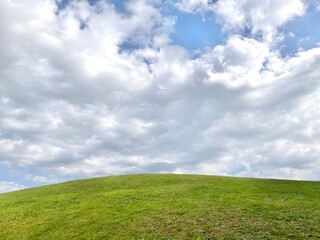 【まんのう公園】空と丘（7.5：2.5）