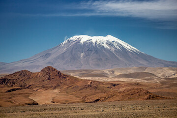 Atacama desert, Lascar volcano and arid landscape in Northern Chile - obrazy, fototapety, plakaty