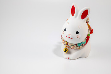 年賀状素材　可愛いウサギの置物