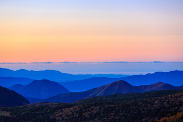 Fototapeta na wymiar sunset in the mountains