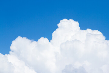 Obraz na płótnie Canvas blue sky with clouds blackground