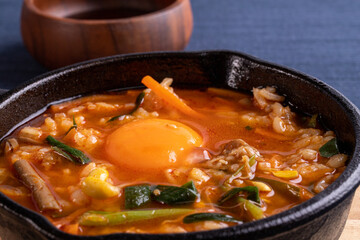 韓国料理　ユッケジャンクッパ