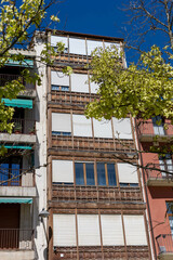 Immeuble typique d'une ville en Espagne 