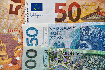 banknot 50 euro, banknot 50 złotych i 100 sto złotych 
