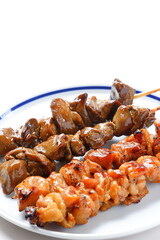 炭火でじっくり焼いた焼き鳥の盛り合わせ（タレ）