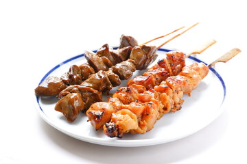 炭火でじっくり焼いた焼き鳥の盛り合わせ（タレ）
