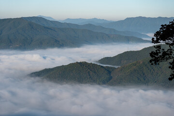 운해 구름의 바다와 하늘 풍경