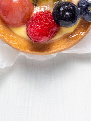 Coloratissimo tortino di frutta e pasta frolla